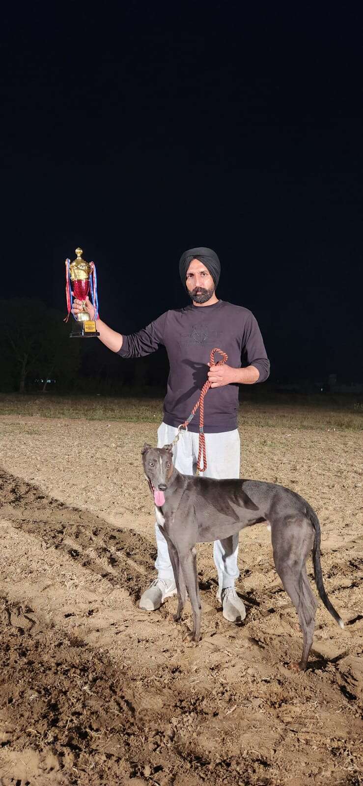 MachdaAngiyar 's Profile Pic